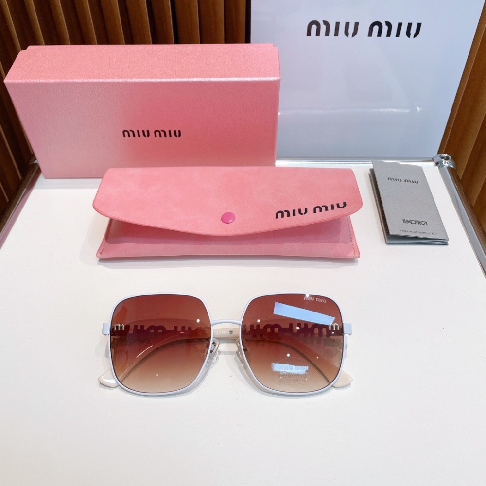 MIUMIU sunglasses