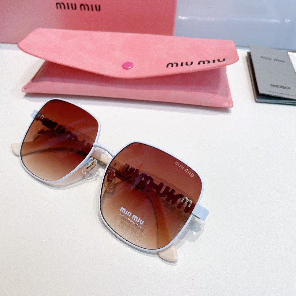 MIUMIU sunglasses