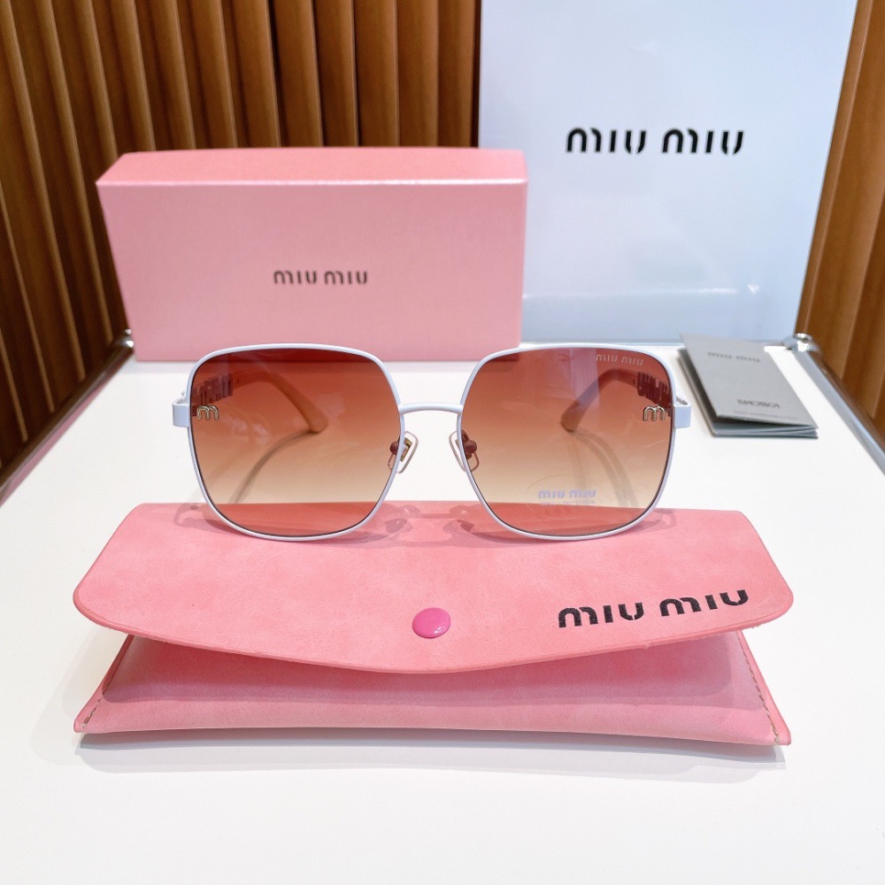 MIUMIU sunglasses