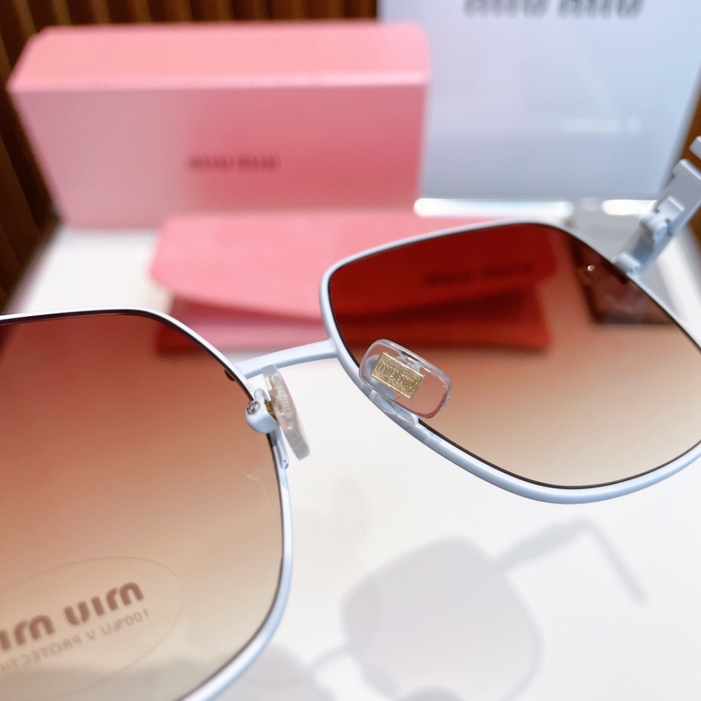 MIUMIU sunglasses