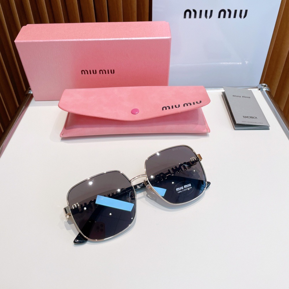 MIUMIU sunglasses