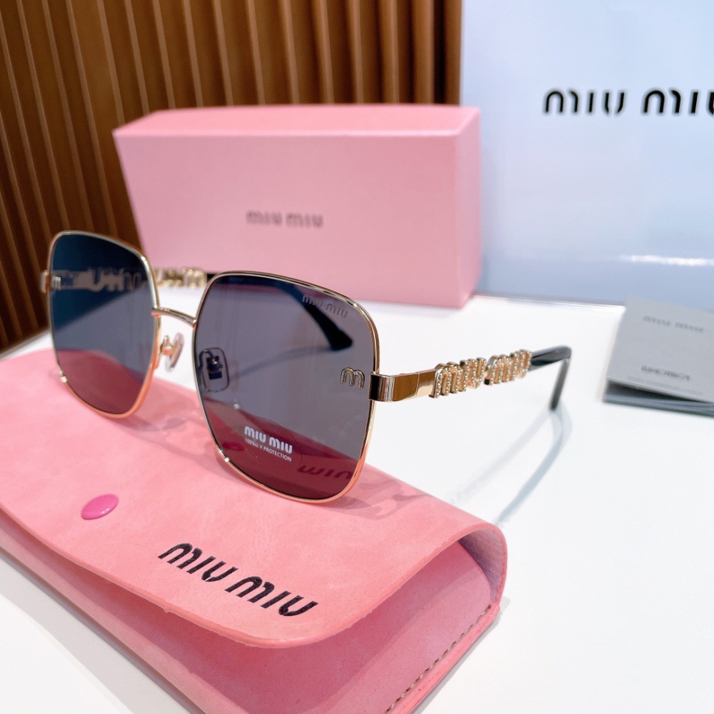 MIUMIU sunglasses