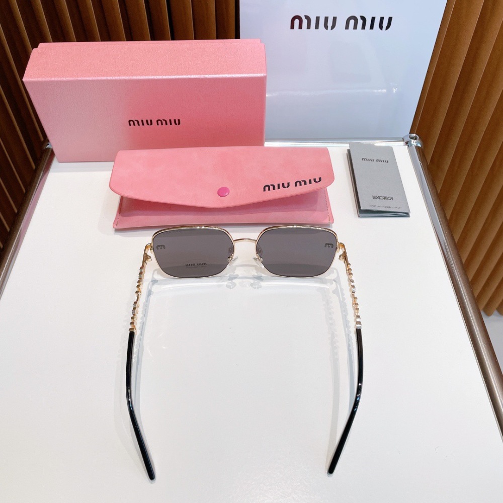 MIUMIU sunglasses