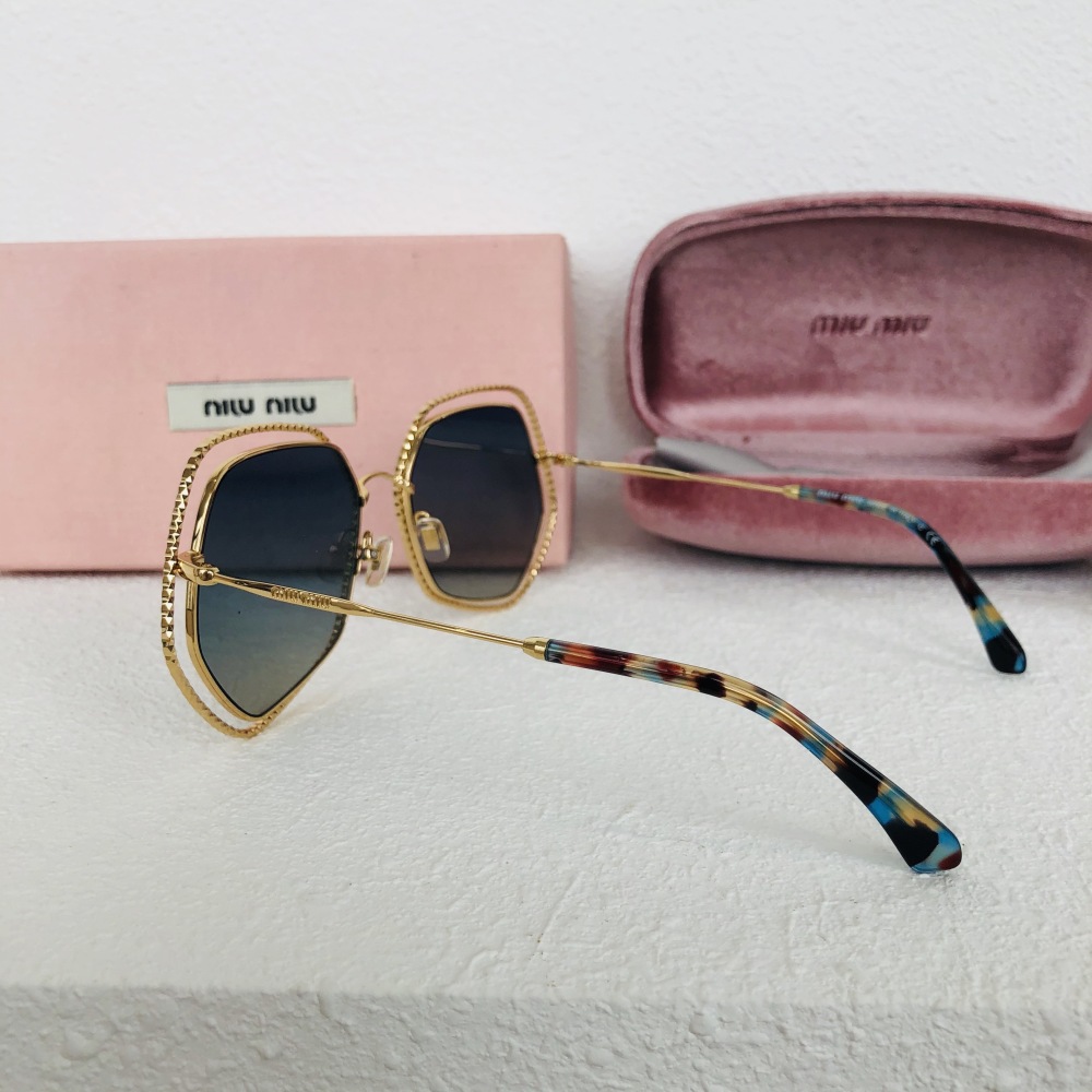 MIU MIU sunglasses