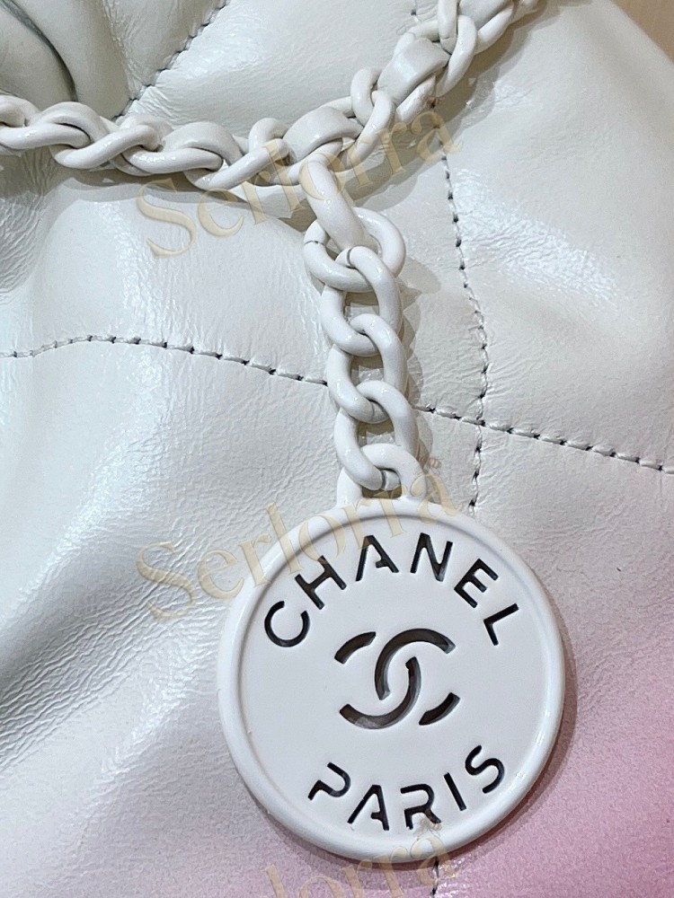 CHANEL 22 MINI HANDBAG