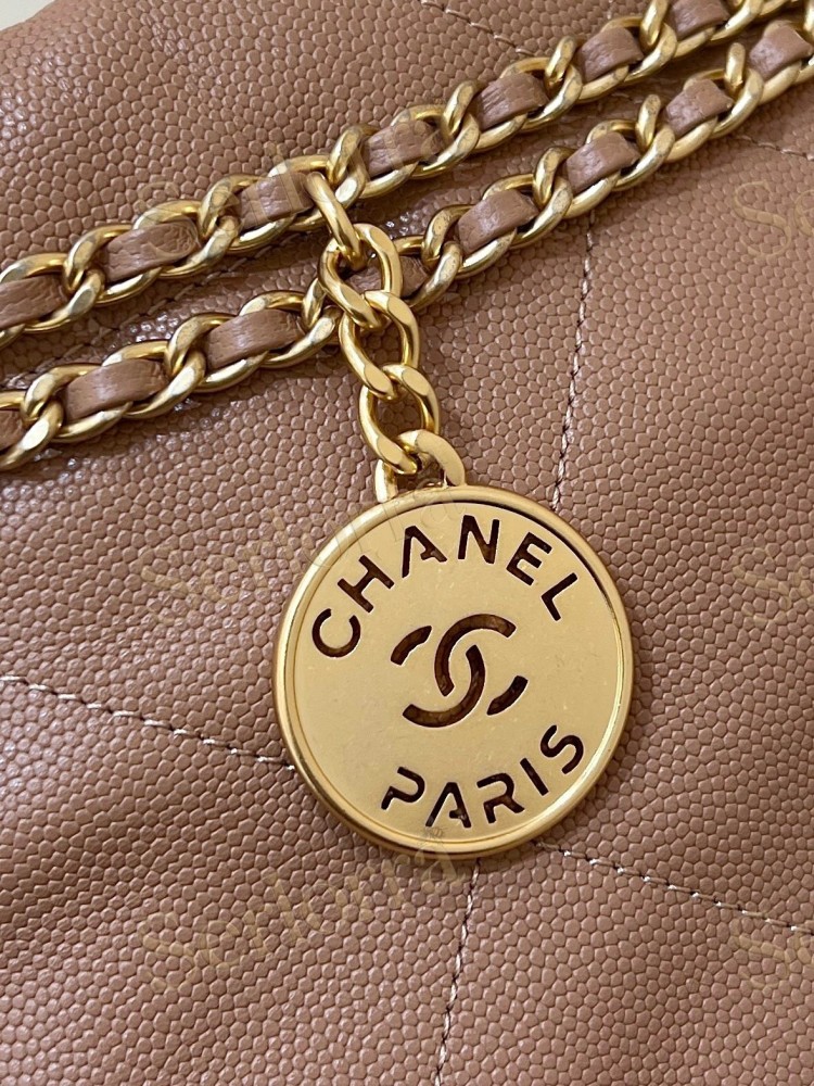 CHANEL 22 MINI HANDBAG