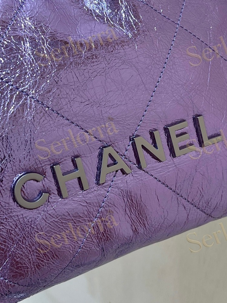 CHANEL 22 MINI HANDBAG