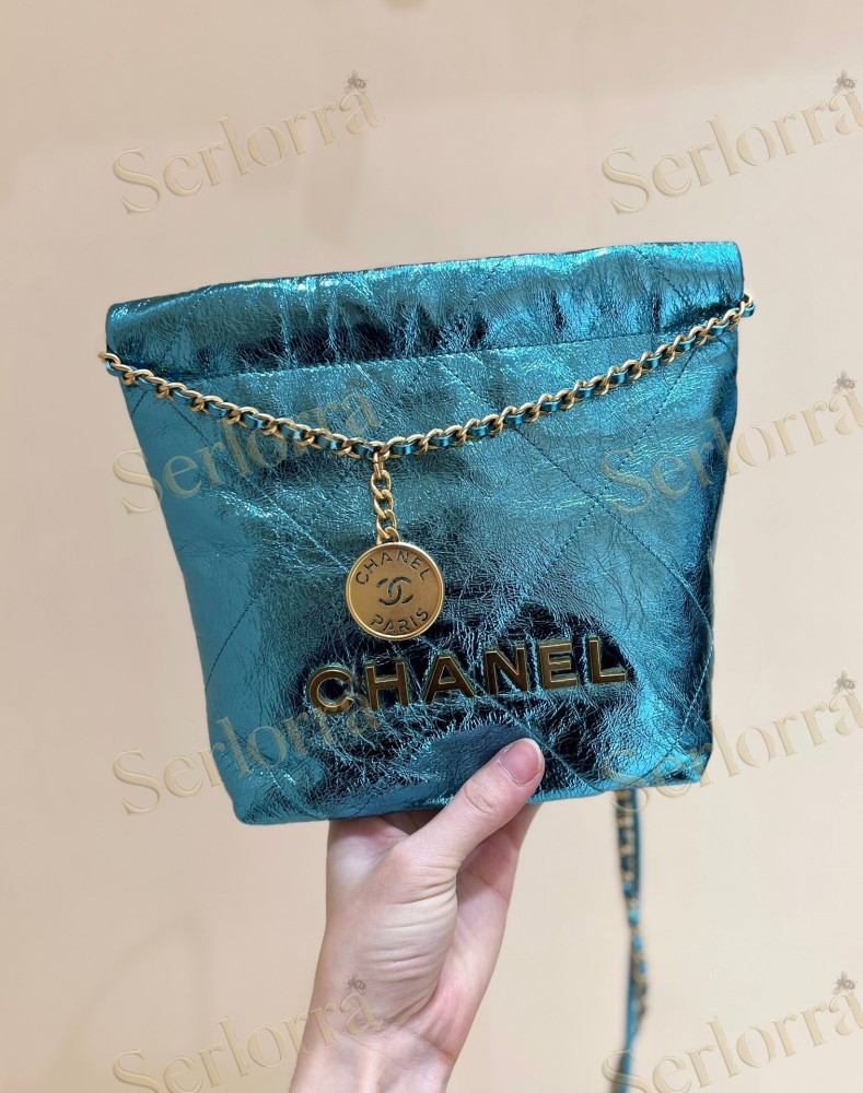 CHANEL 22 MINI HANDBAG