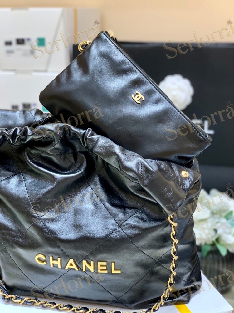 CHANEL MASTER 22 SMALL HANDBAG