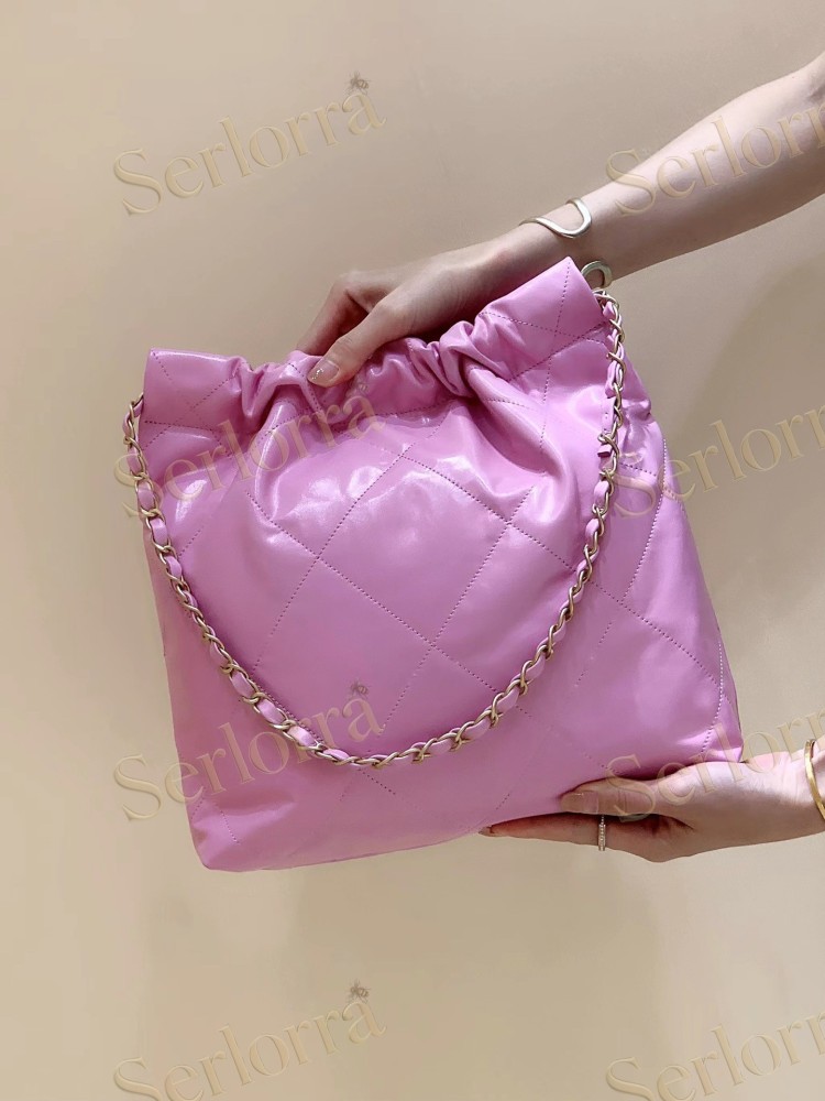 CHANEL MASTER 22 SMALL HANDBAG