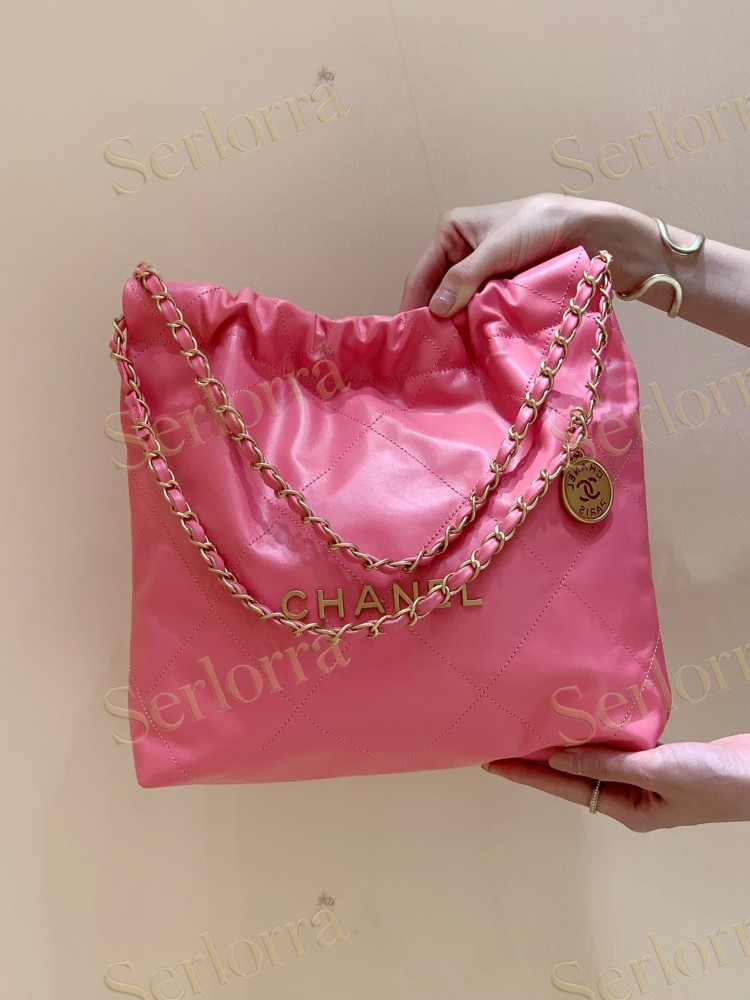 CHANEL MASTER 22 SMALL HANDBAG