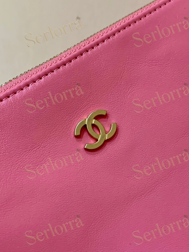 CHANEL MASTER 22 SMALL HANDBAG