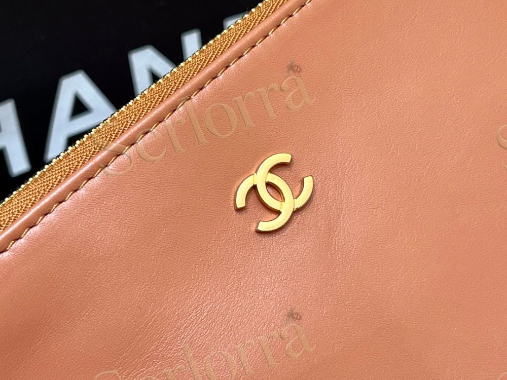 CHANEL MASTER 22 SMALL HANDBAG