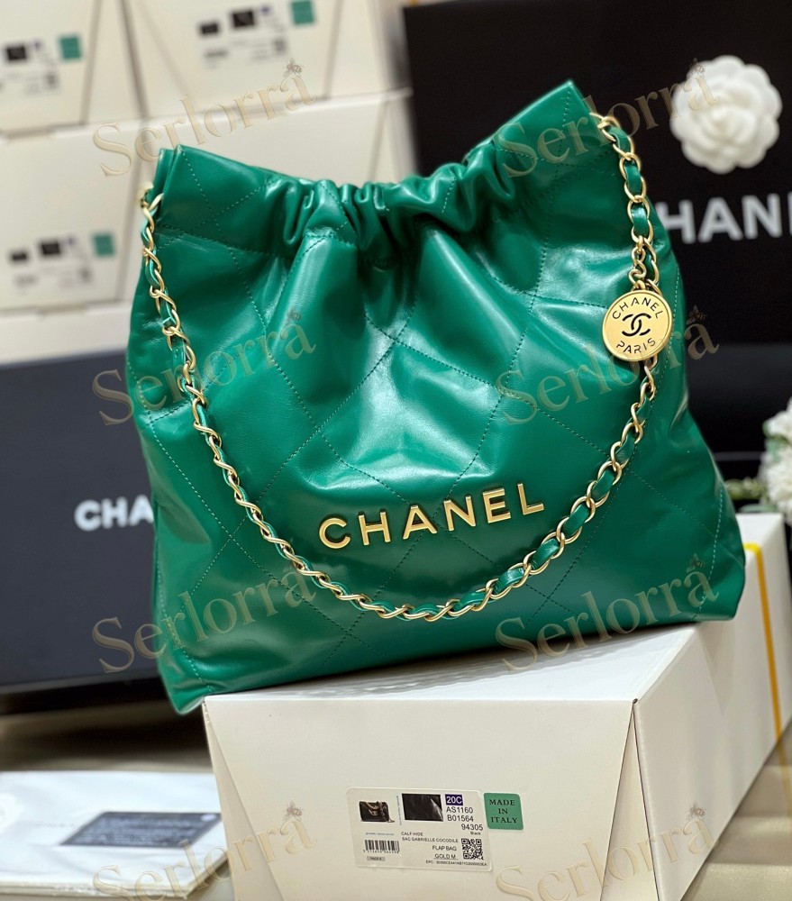 CHANEL MASTER 22 SMALL HANDBAG