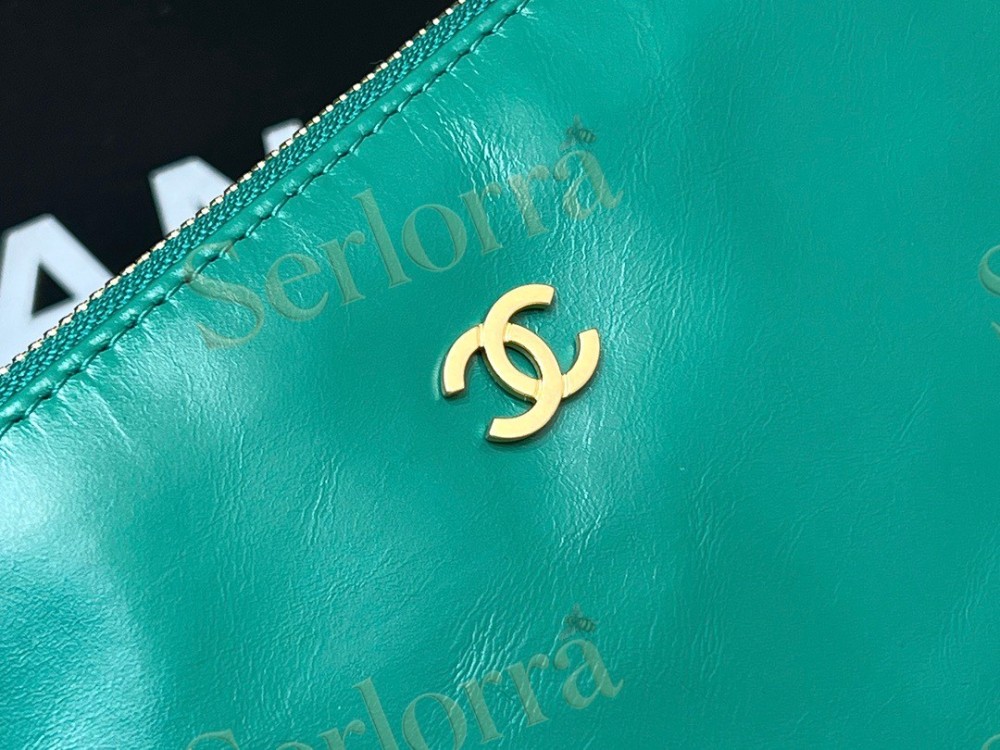 CHANEL MASTER 22 SMALL HANDBAG