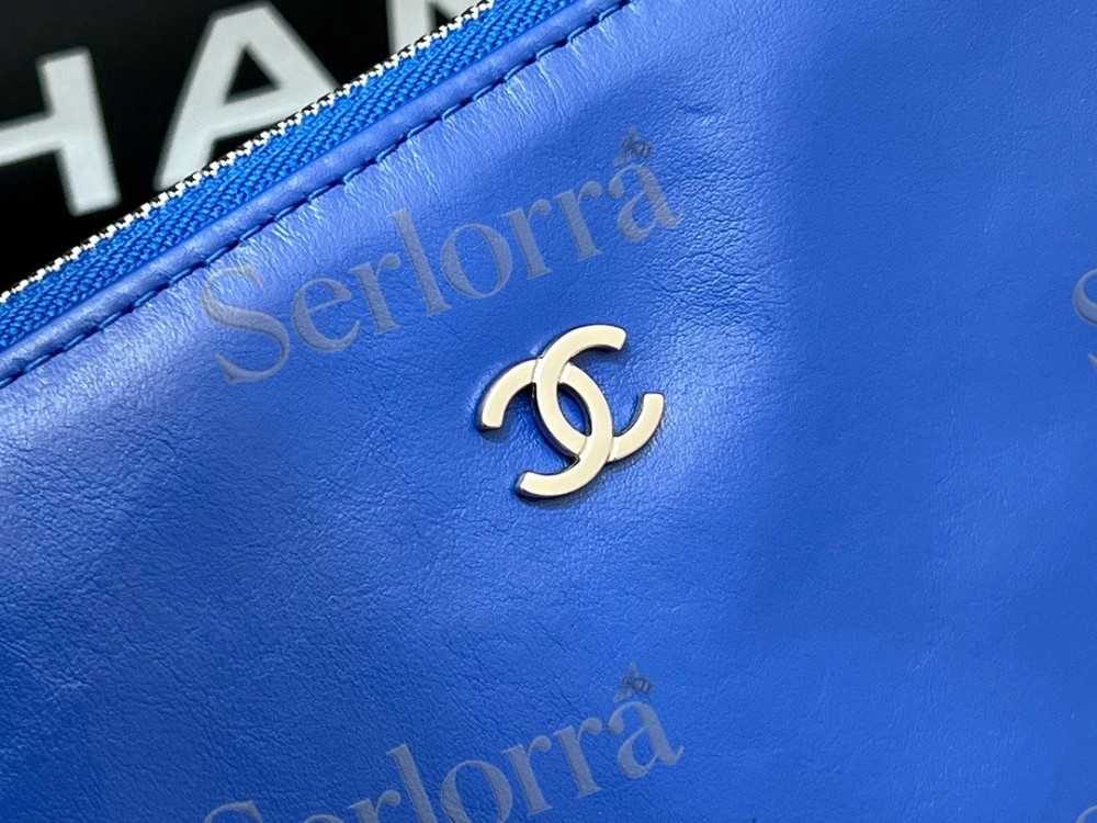 CHANEL MASTER 22 SMALL HANDBAG