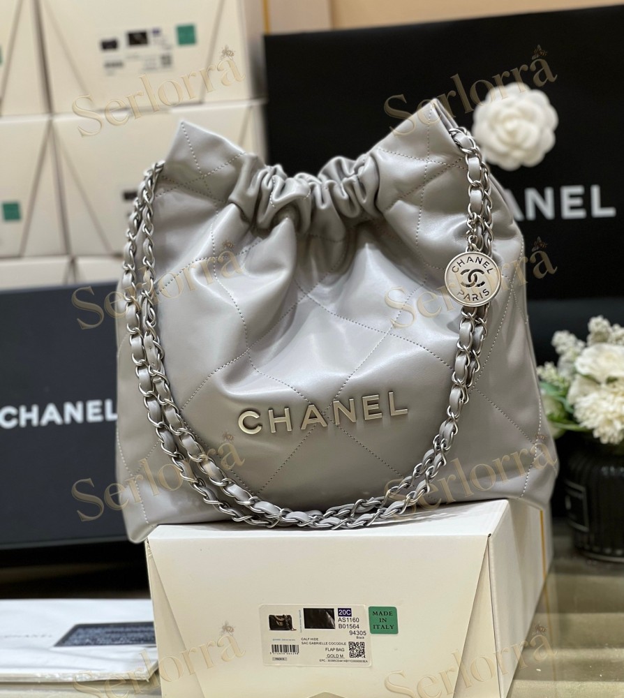 CHANEL MASTER 22 SMALL HANDBAG