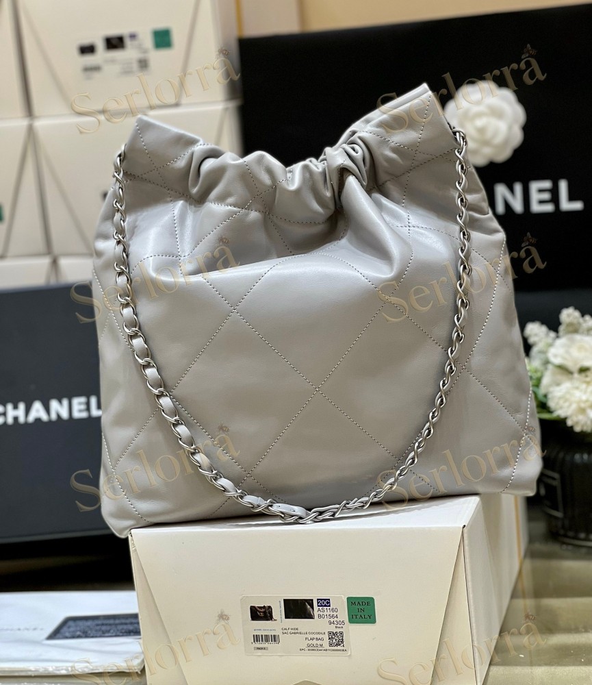 CHANEL MASTER 22 SMALL HANDBAG