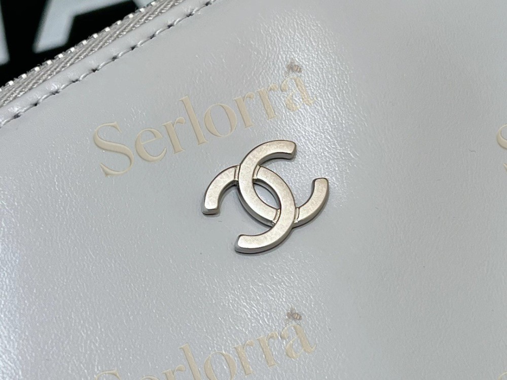CHANEL MASTER 22 SMALL HANDBAG