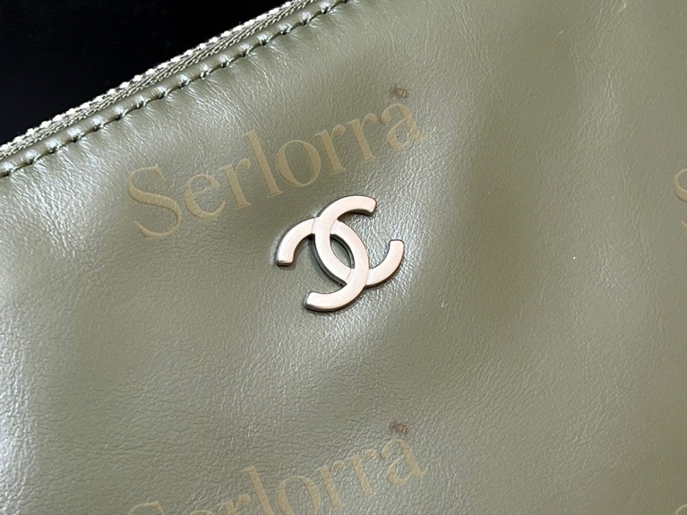 CHANEL MASTER 22 SMALL HANDBAG