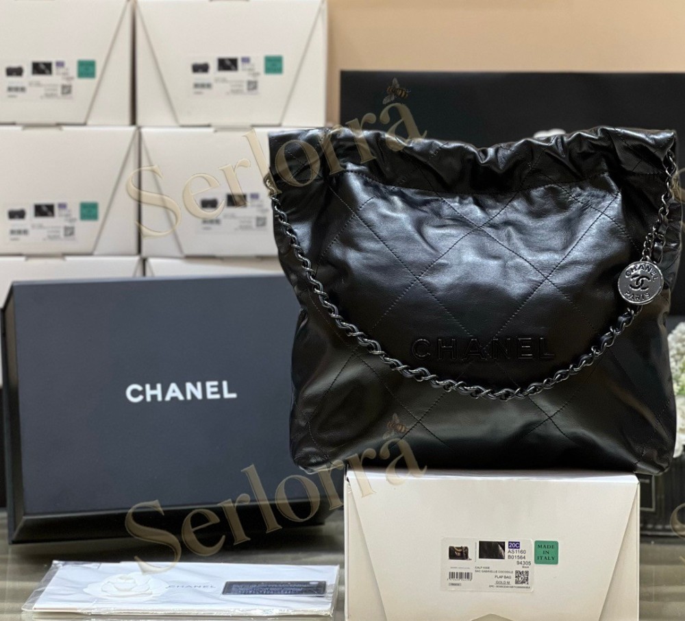 CHANEL MASTER 22 SMALL HANDBAG