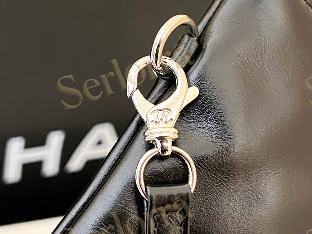 CHANEL MASTER 22 SMALL HANDBAG