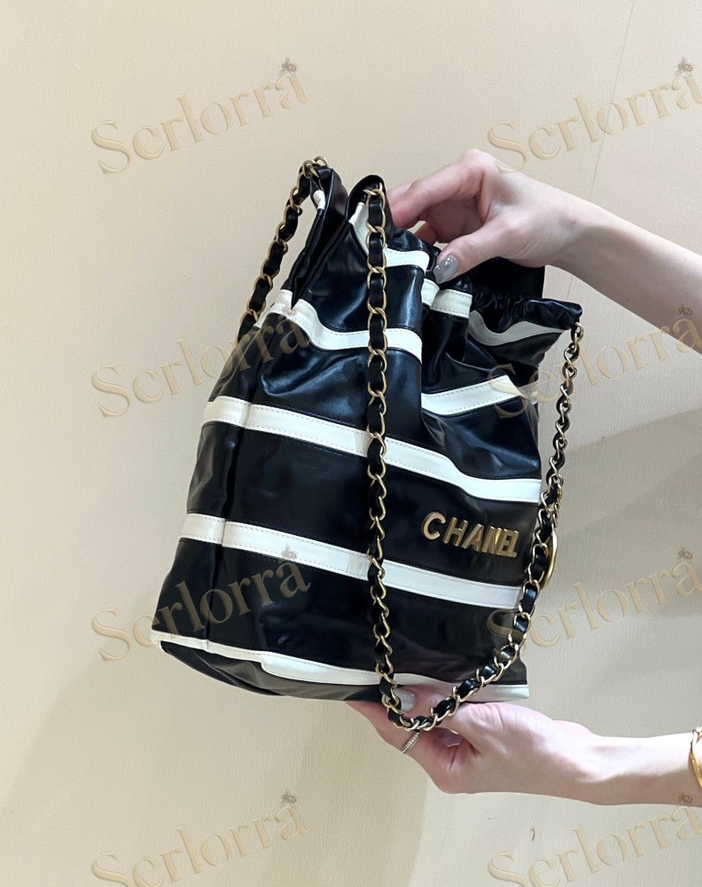 CHANEL MASTER 22 SMALL HANDBAG