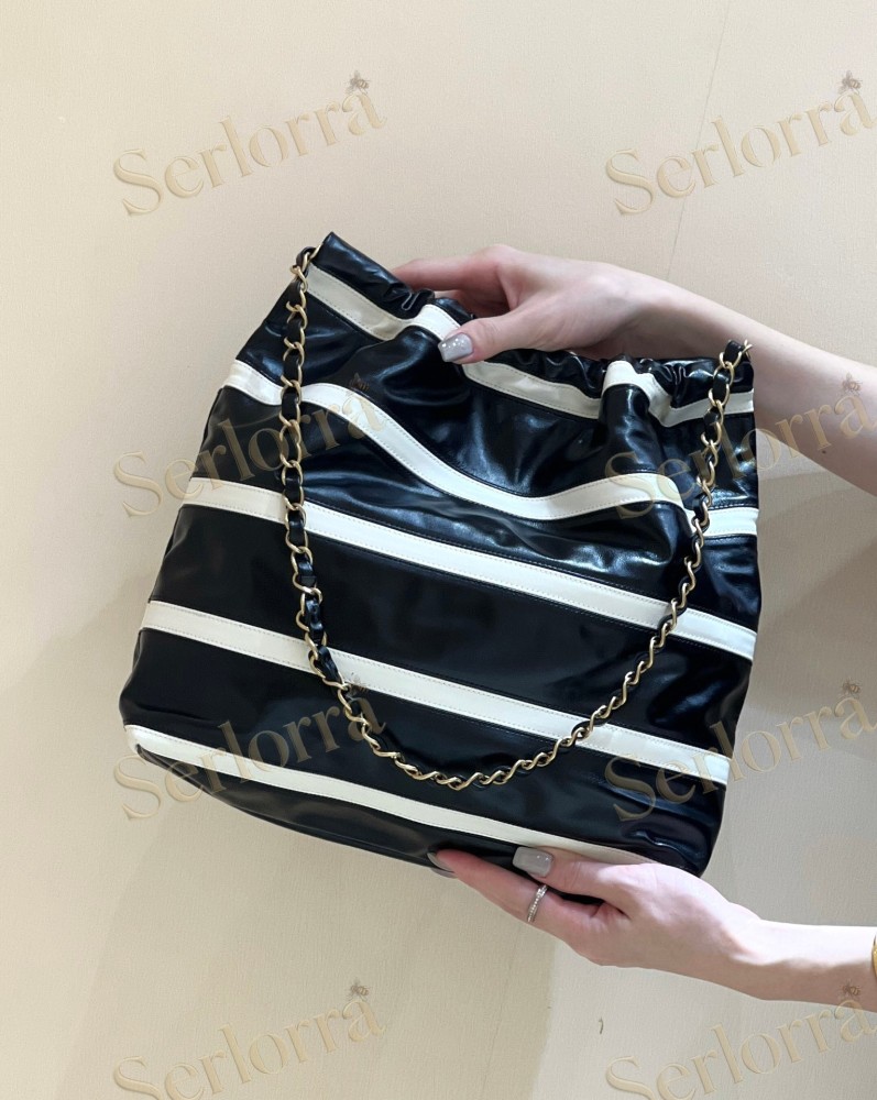 CHANEL MASTER 22 SMALL HANDBAG