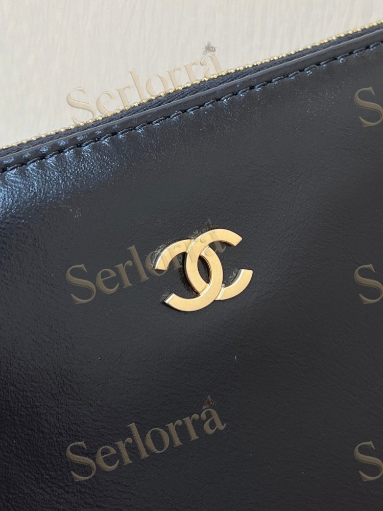CHANEL MASTER 22 SMALL HANDBAG