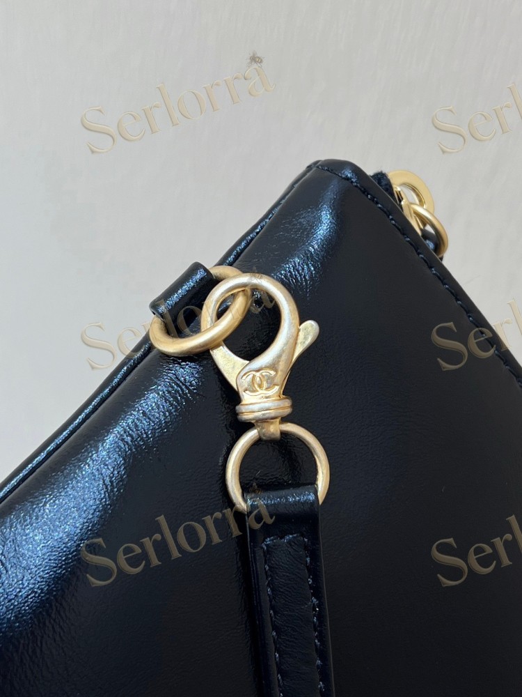 CHANEL MASTER 22 SMALL HANDBAG