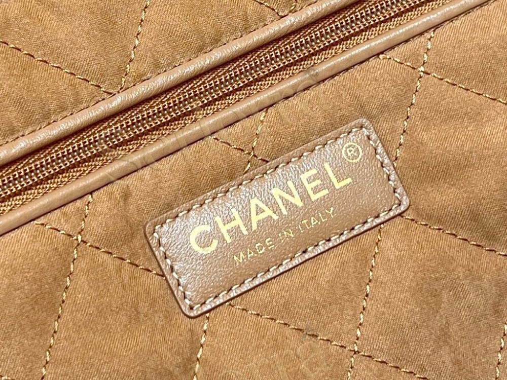 CHANEL MASTER 22 SMALL HANDBAG