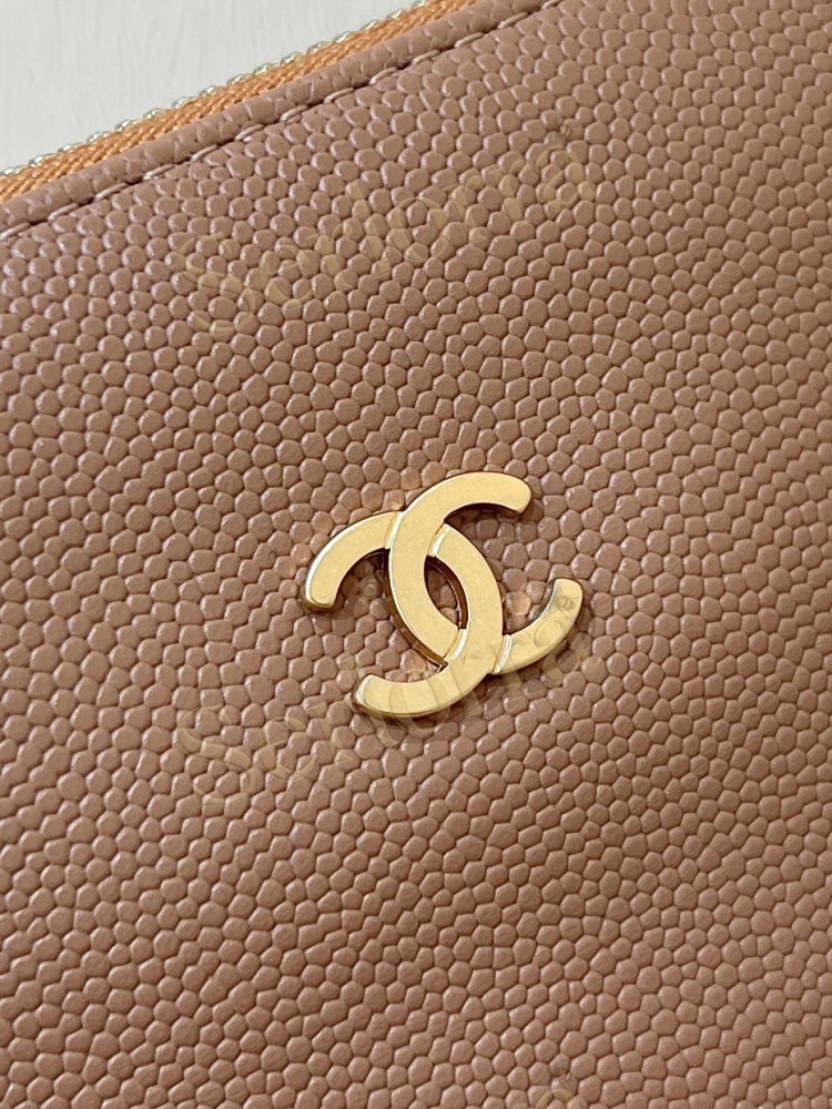 CHANEL MASTER 22 SMALL HANDBAG