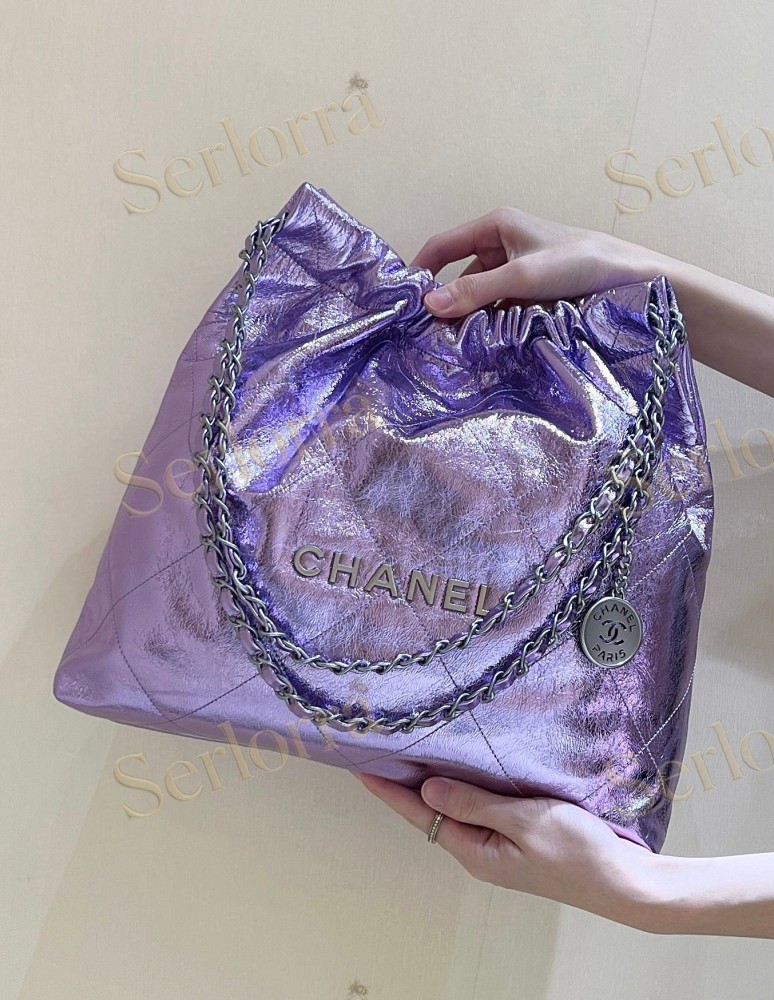 CHANEL MASTER 22 SMALL HANDBAG