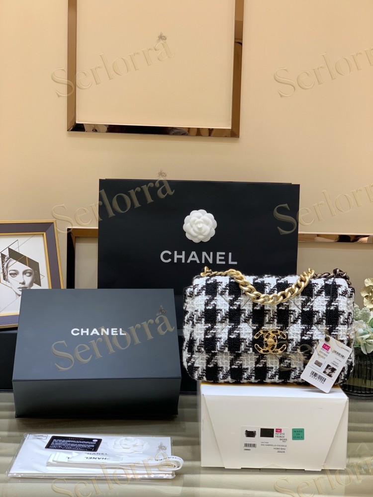 CHANEL MASTER MEDIUM 19 FLAP