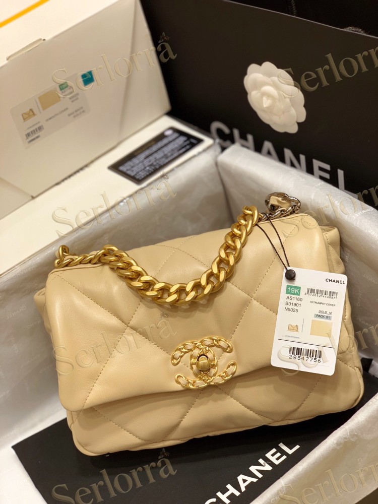 CHANEL MASTER MEDIUM 19 FLAP