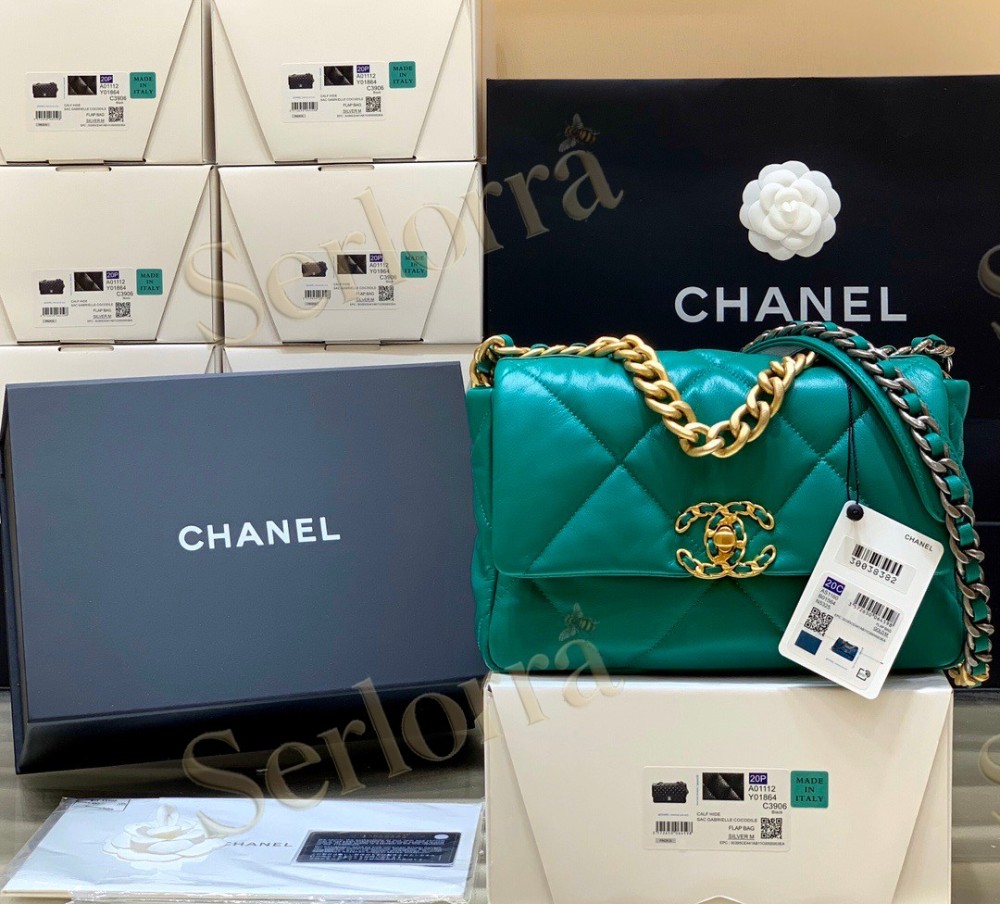 CHANEL MASTER MEDIUM 19 FLAP