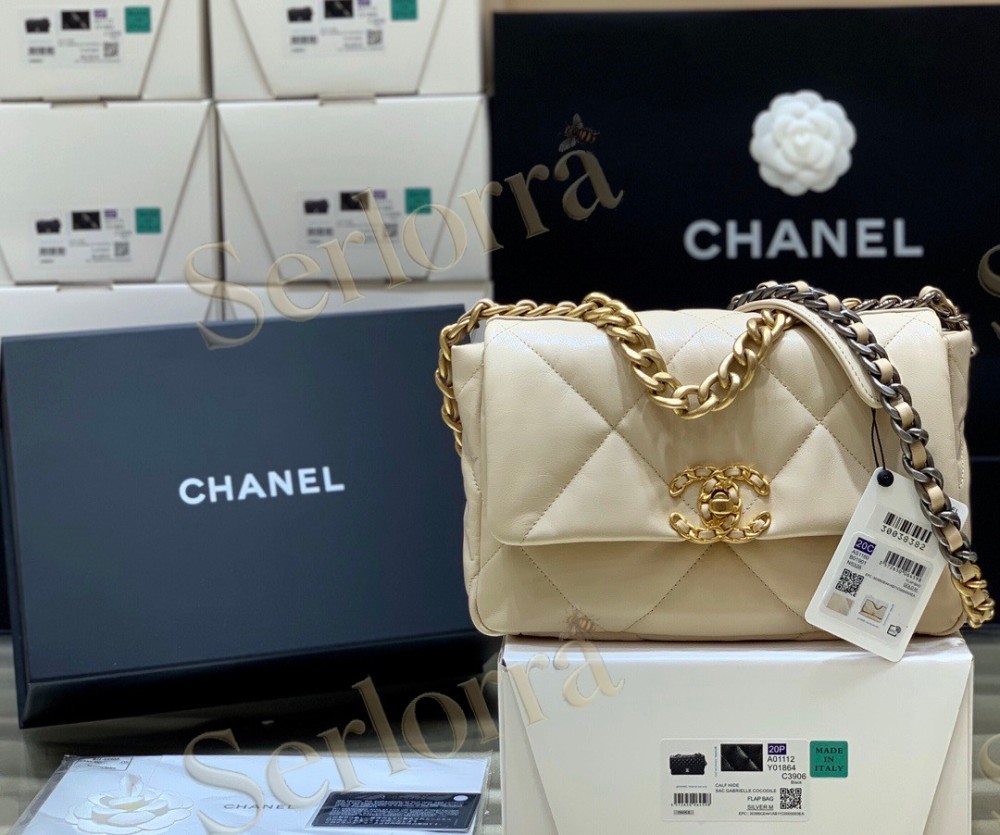 CHANEL MASTER MEDIUM 19 FLAP