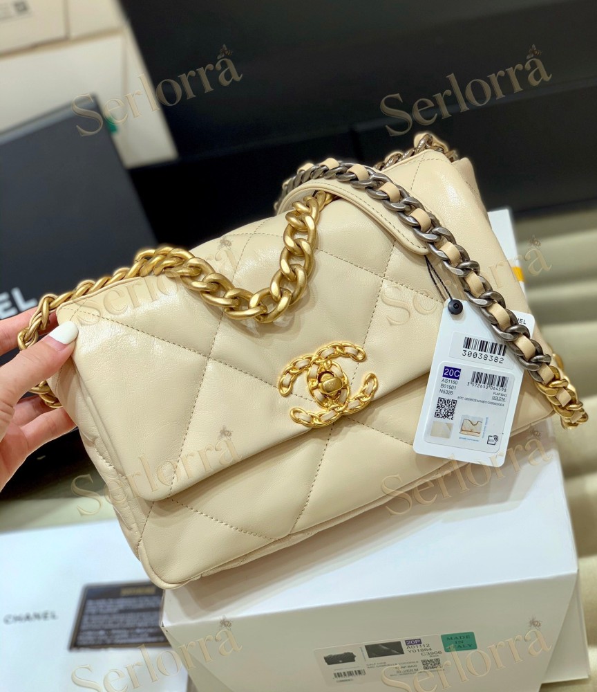 CHANEL MASTER MEDIUM 19 FLAP