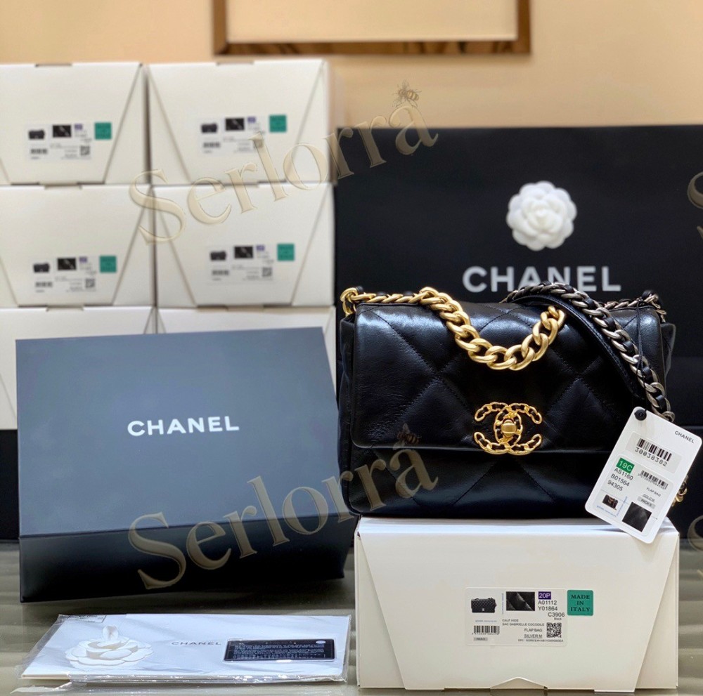 CHANEL MASTER MEDIUM 19 FLAP