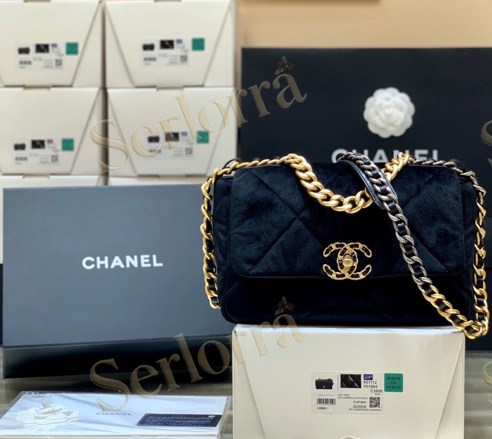 CHANEL MASTER MEDIUM 19 FLAP