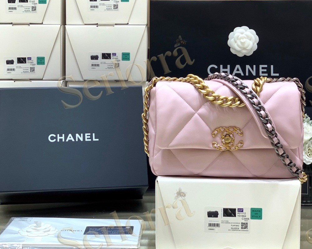 CHANEL MASTER MEDIUM 19 FLAP