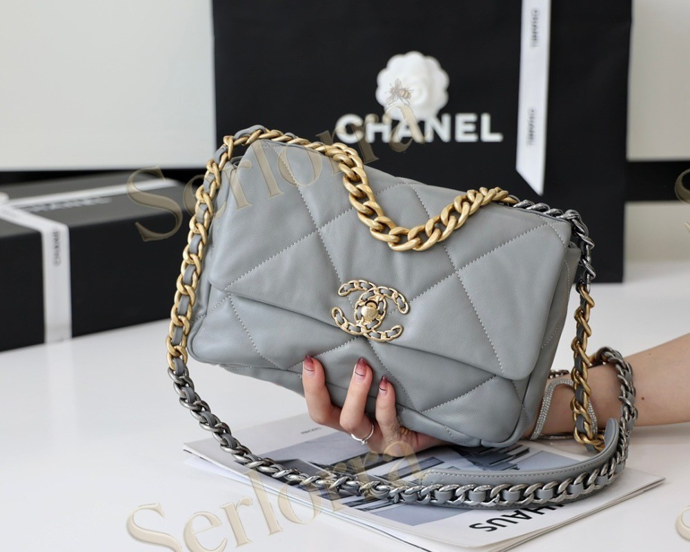 CHANEL MASTER MEDIUM 19 FLAP