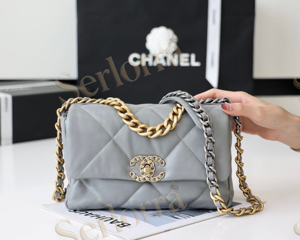 CHANEL MASTER MEDIUM 19 FLAP