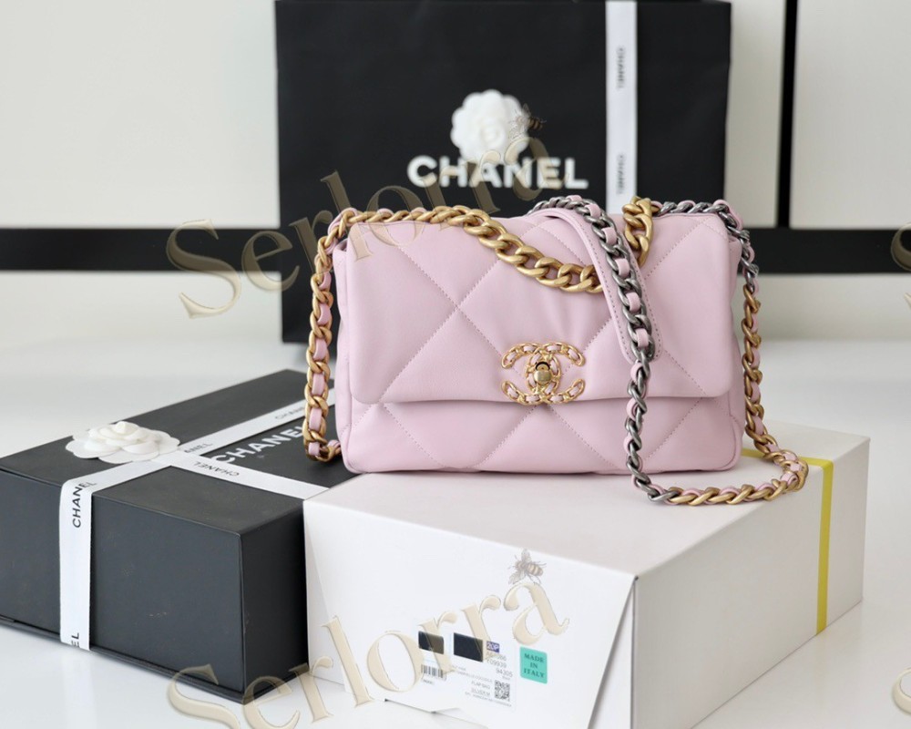 CHANEL MASTER MEDIUM 19 FLAP