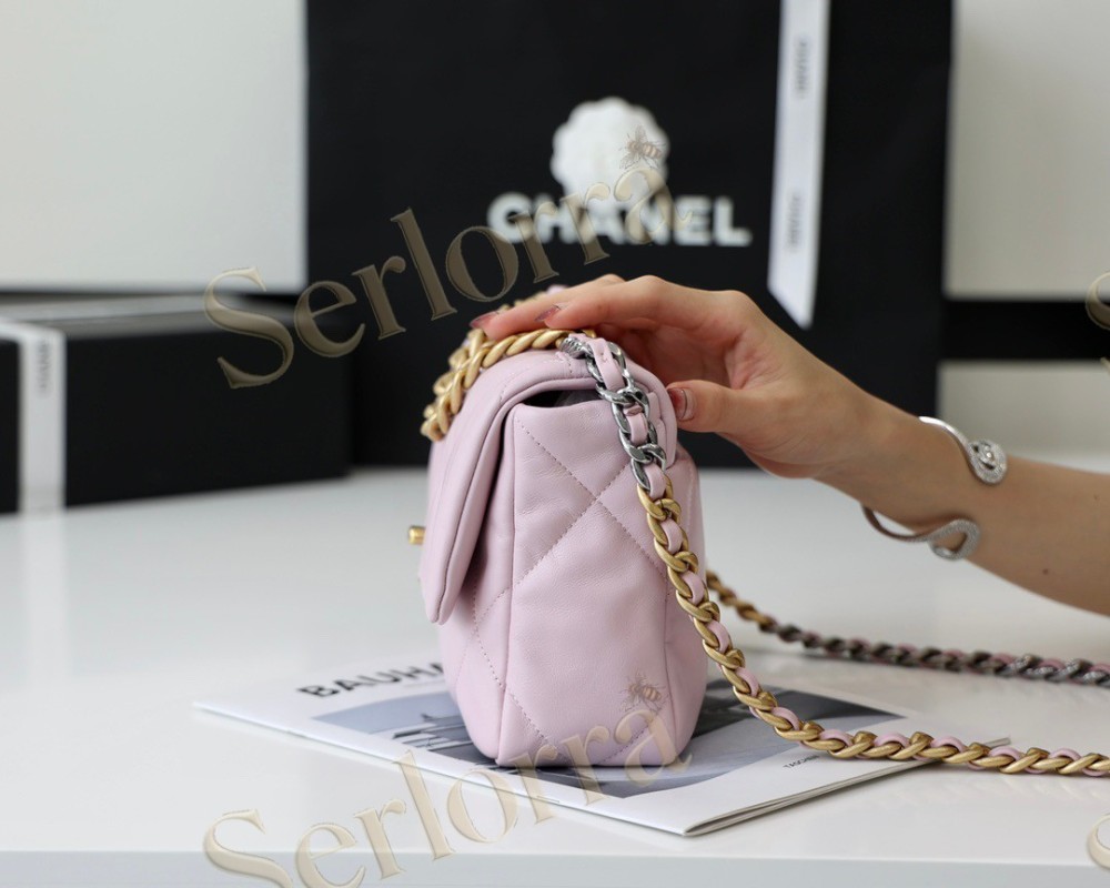 CHANEL MASTER MEDIUM 19 FLAP