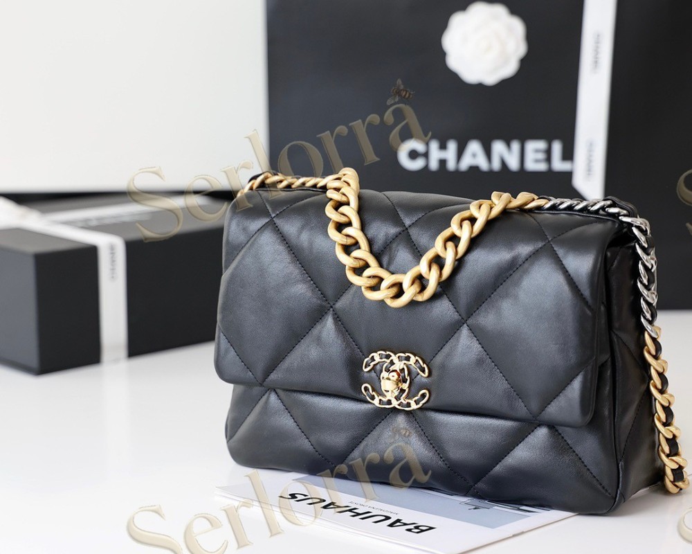 CHANEL MASTER MEDIUM 19 FLAP