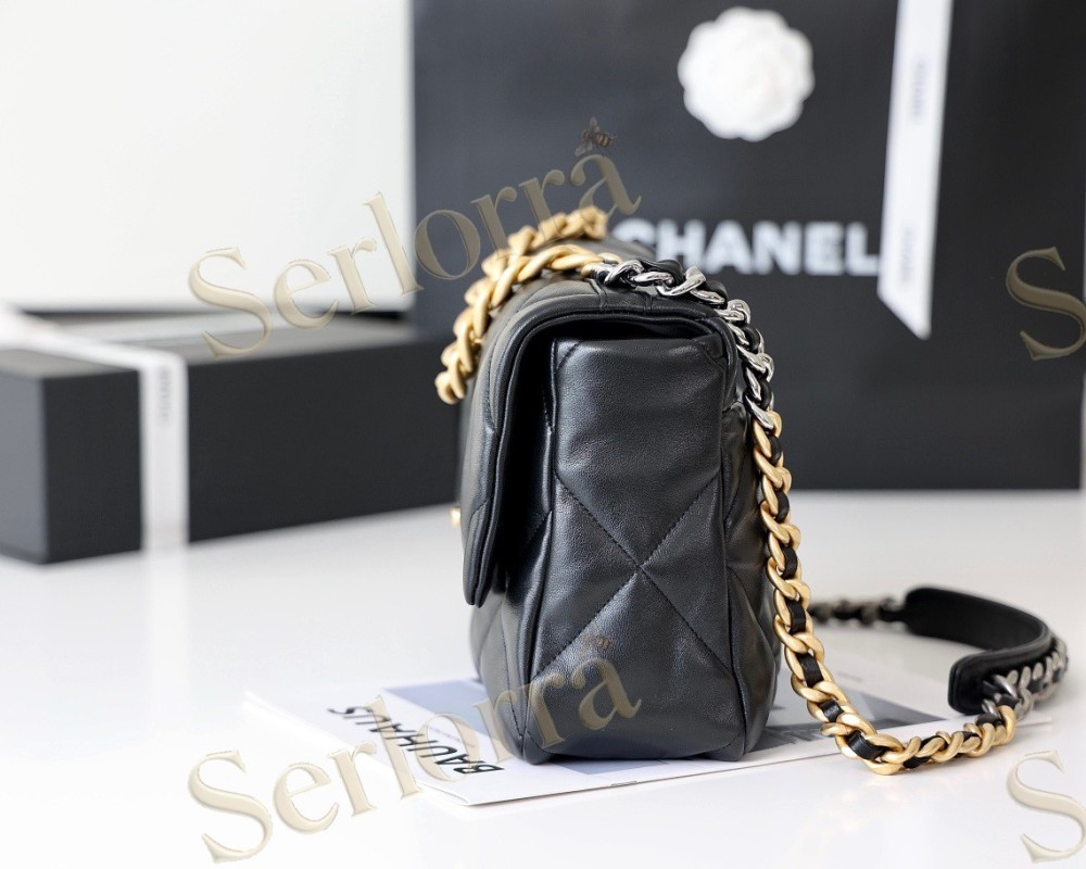 CHANEL MASTER MEDIUM 19 FLAP