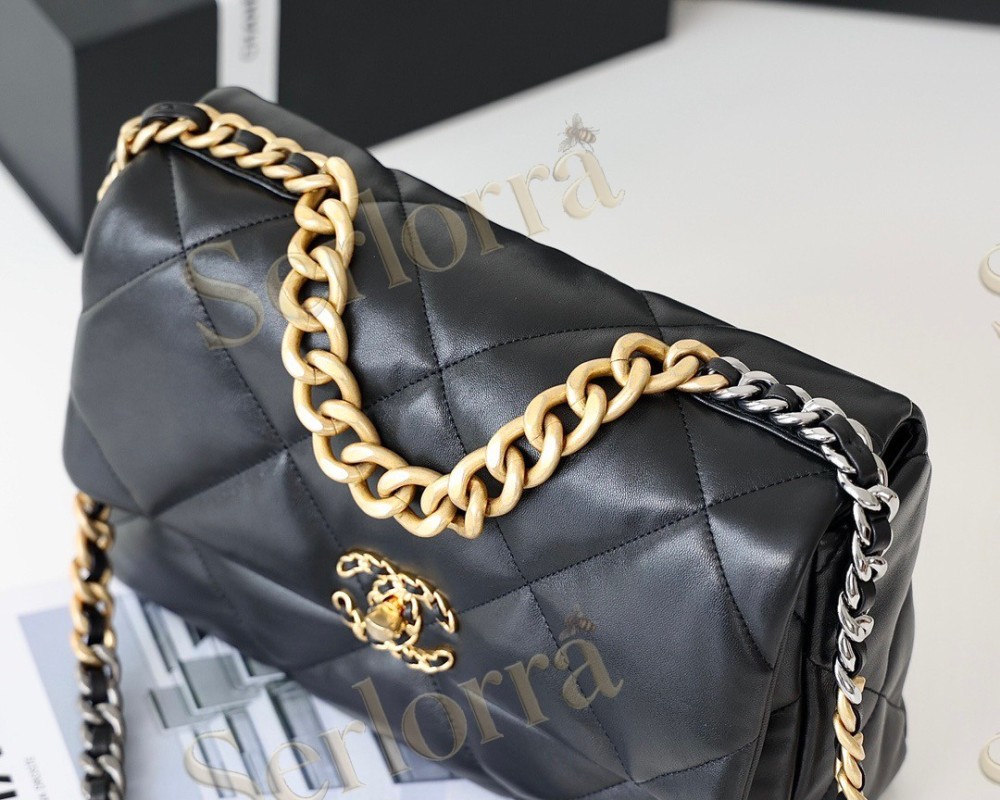 CHANEL MASTER MEDIUM 19 FLAP