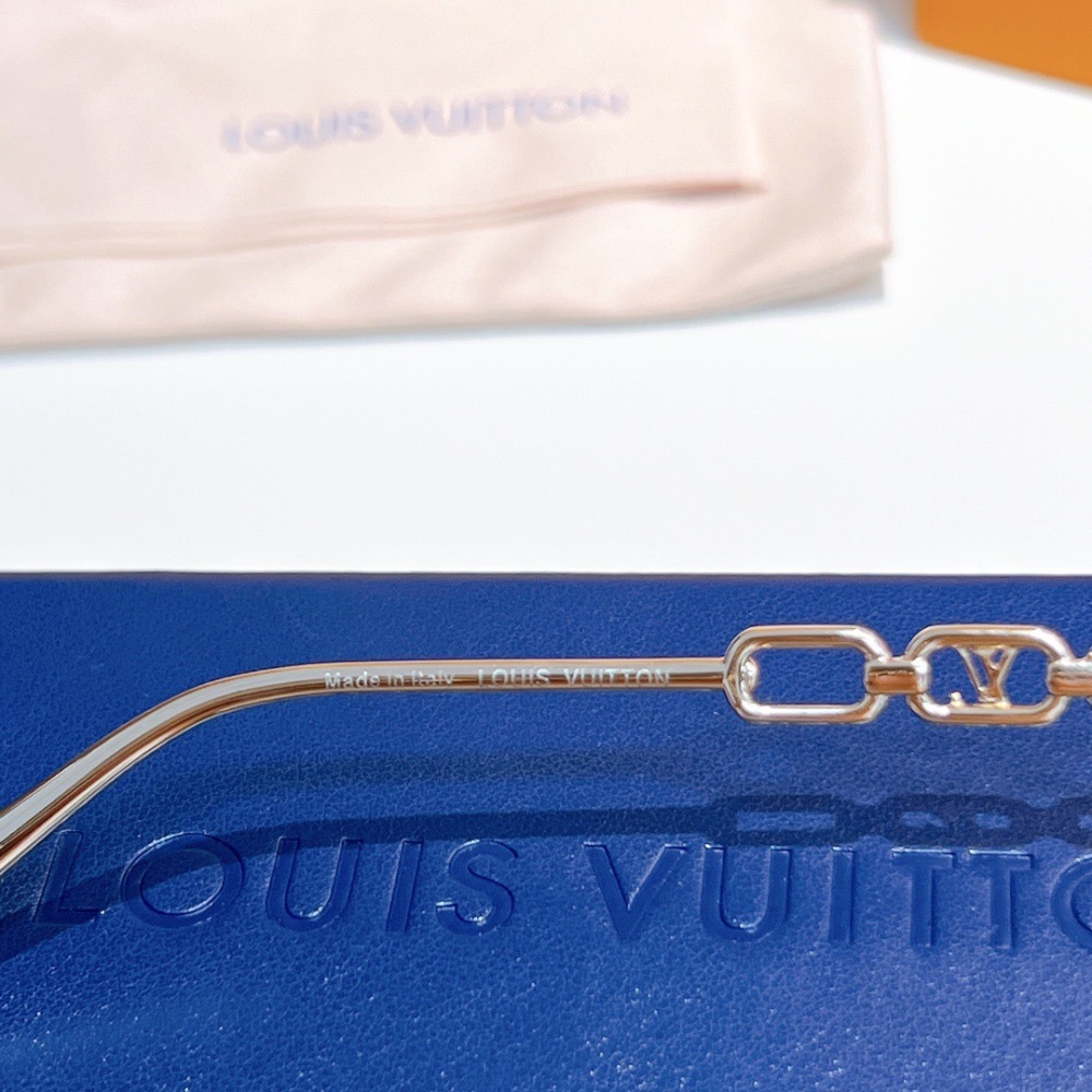 LV SUNGLASSES