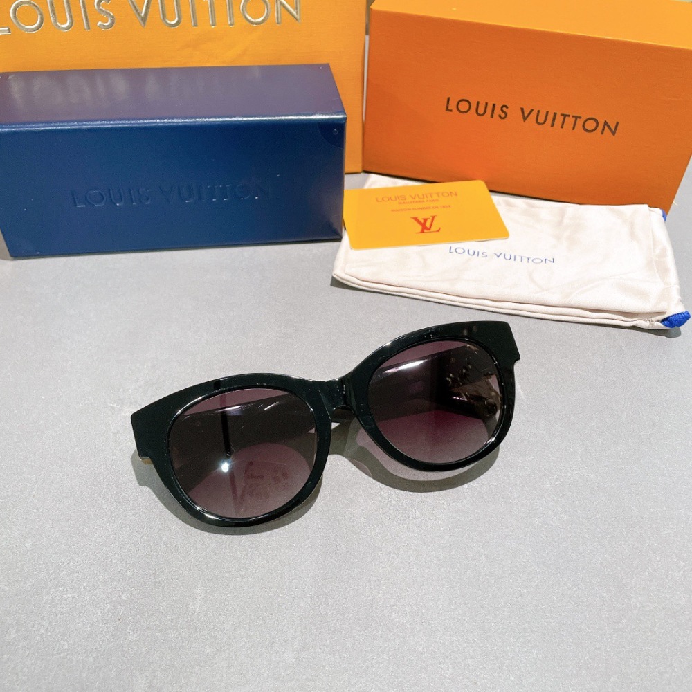 LV SUNGLASSES